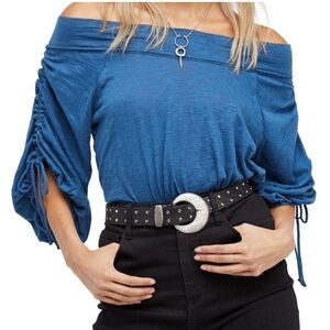Free people off the shoulder top, XS
